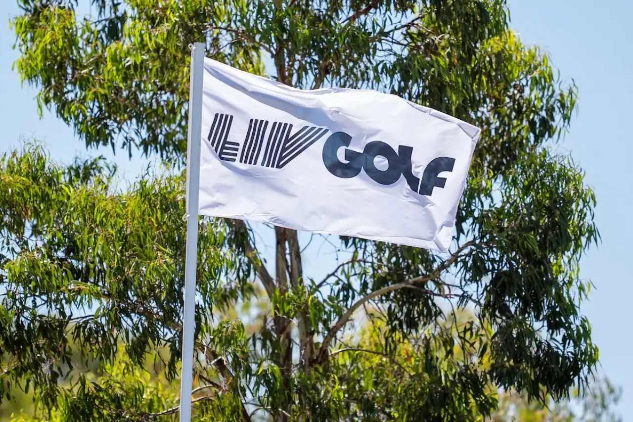 La temporada 2026 de LIV Golf sigue en marcha pese informes sobre crisis de financiación