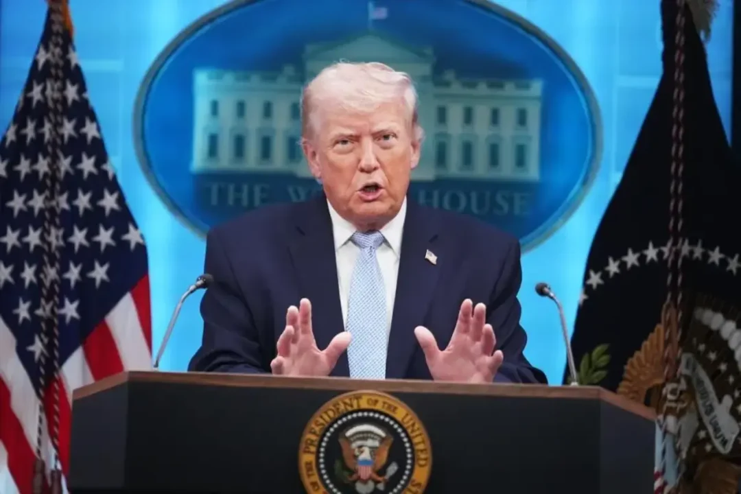 Trump afirma que EU colaborará estrechamente con Irán para eliminar material nuclear e impondrá un arancel del 50% a proveedores de armas