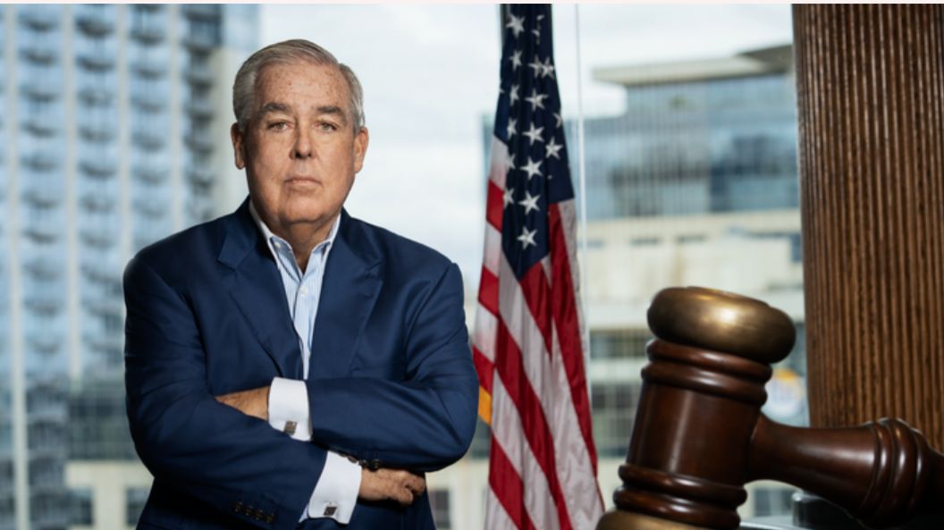 Multimillonario John Morgan ofrece 100,000 dólares para nombrar a su nuevo partido