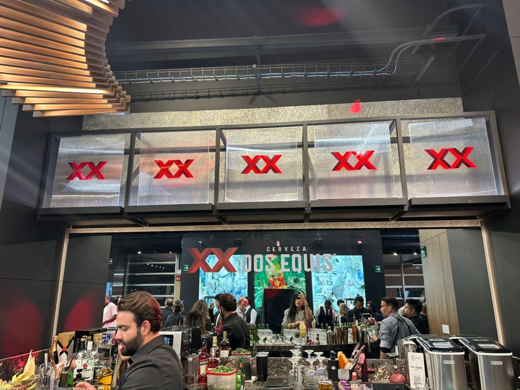 Presentación de la Colección Maestros Joyeros por Dos Equis.