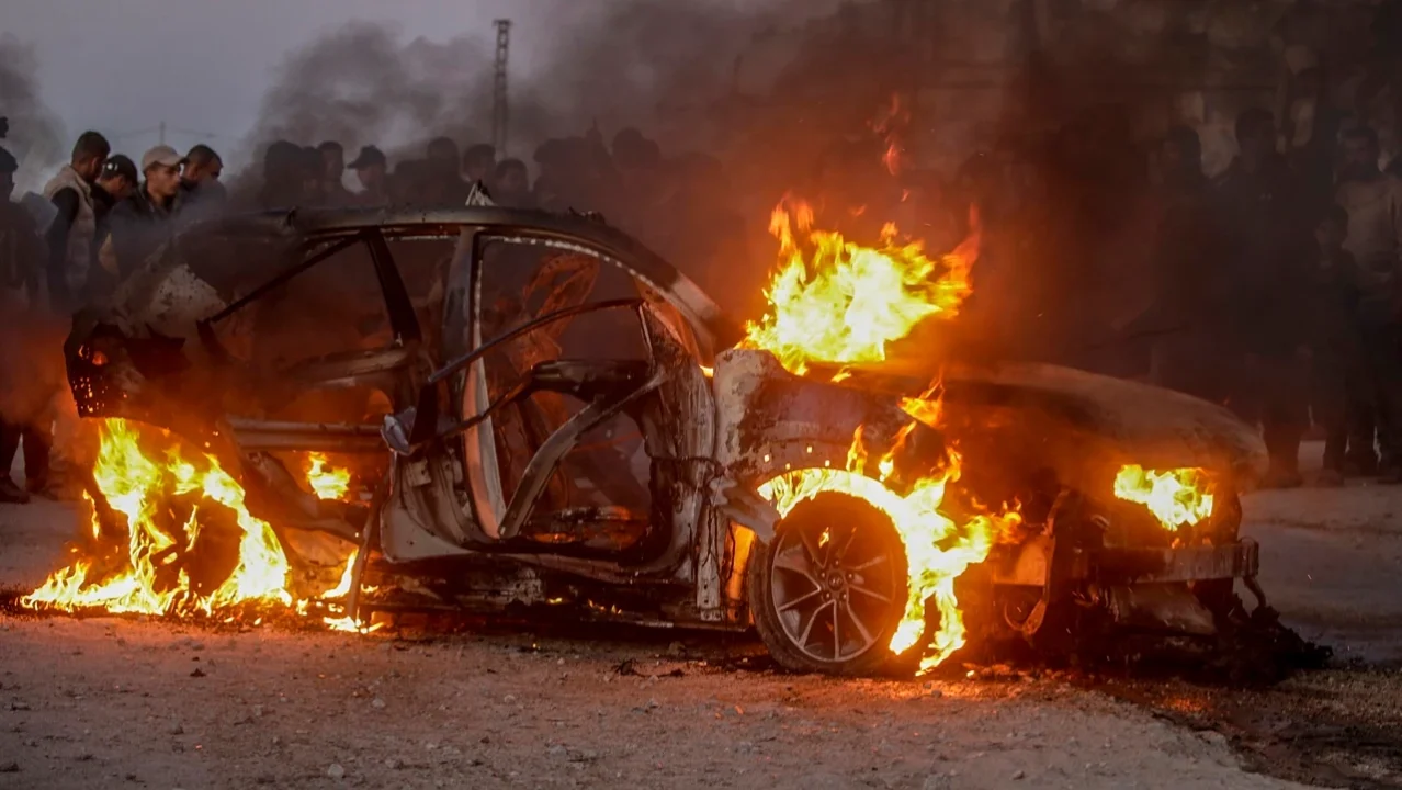 Israel mata a un periodista de Al Jazeera al bombardear su coche en la ciudad de Gaza