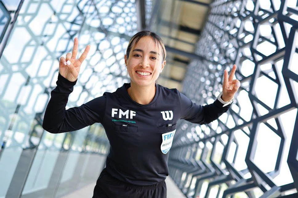 Sheinbaum celebra designación de la árbitra Katia Itzel García para el Mundial 2026
