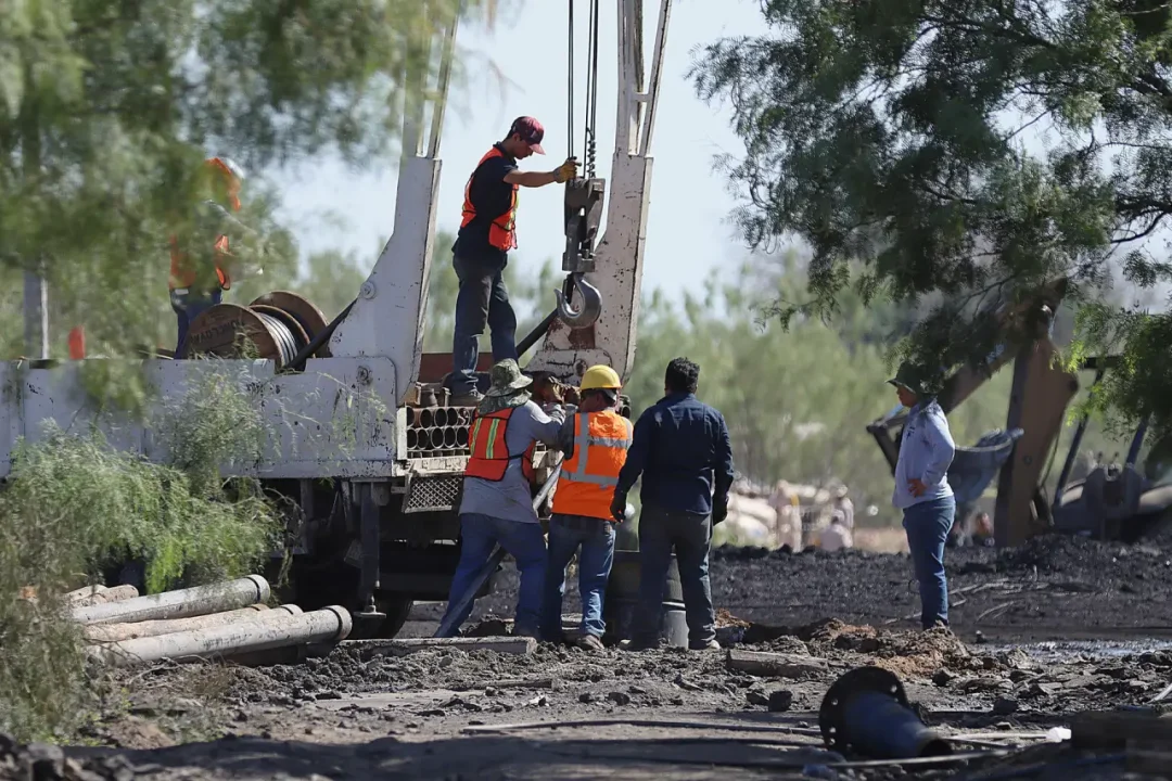 Autoridades rescatan sin vida a cuarto minero atrapado en la mina Santa Fe en Sinaloa