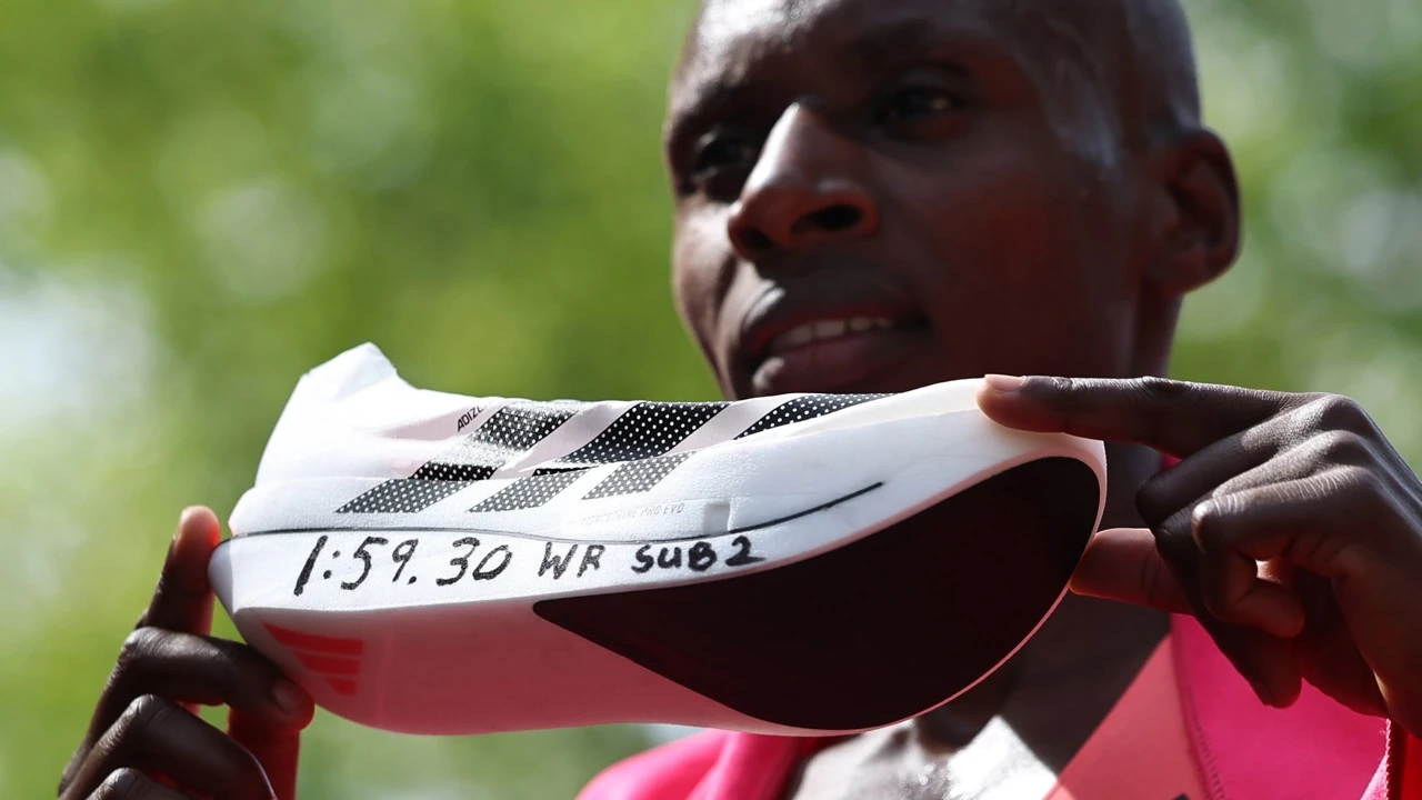 Así fue como dos hombres rompieron una barrera del maratón que se creía infranqueable