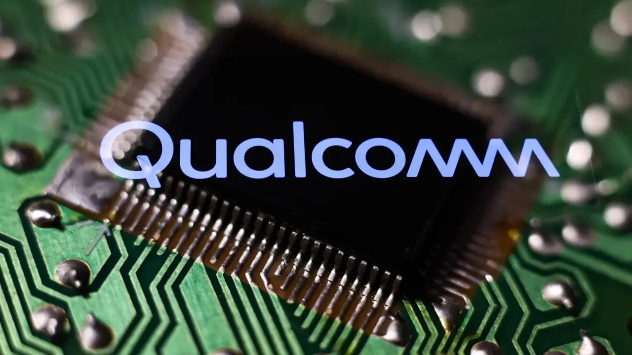 ¿Podría este nuevo smartphone con IA competir con Apple? Las acciones de Qualcomm suben
