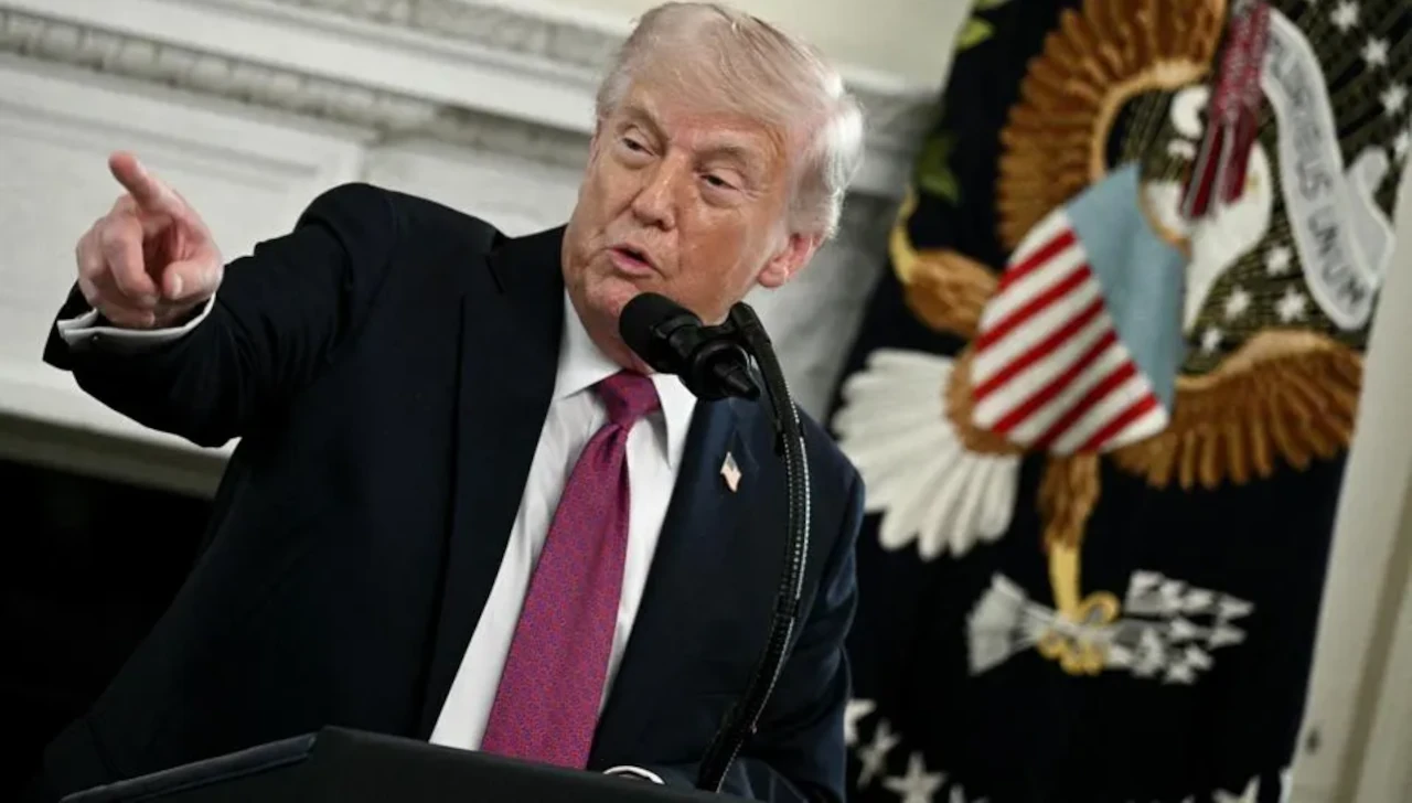 Trump critica votación ‘amañada’ sobre la redistribución de distritos en Virginia