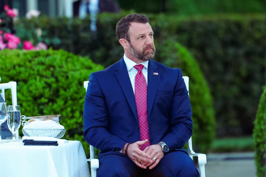 Secretario de Seguridad Nacional de EU, Markwayne Mullin, llega a México en medio de fuertes tensiones