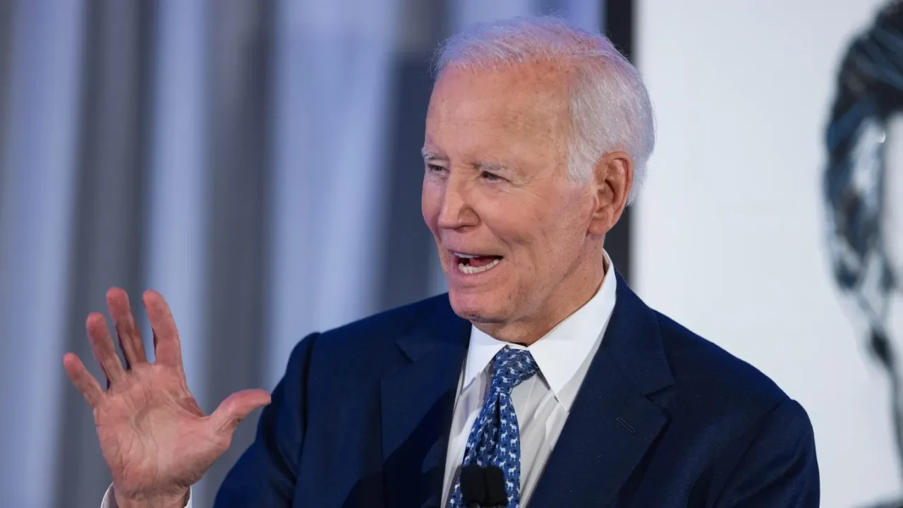 Trump ataca a Biden por demandar al Departamento de Justicia para bloquear publicación de un audio