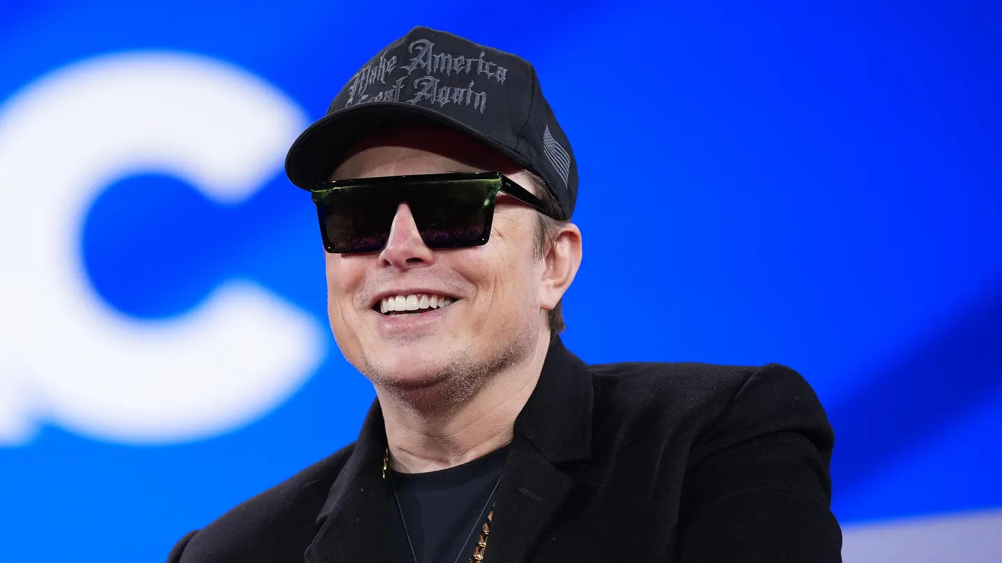 Elon Musk califica el final de la serie ‘The Boys’ como ‘falso y gay’