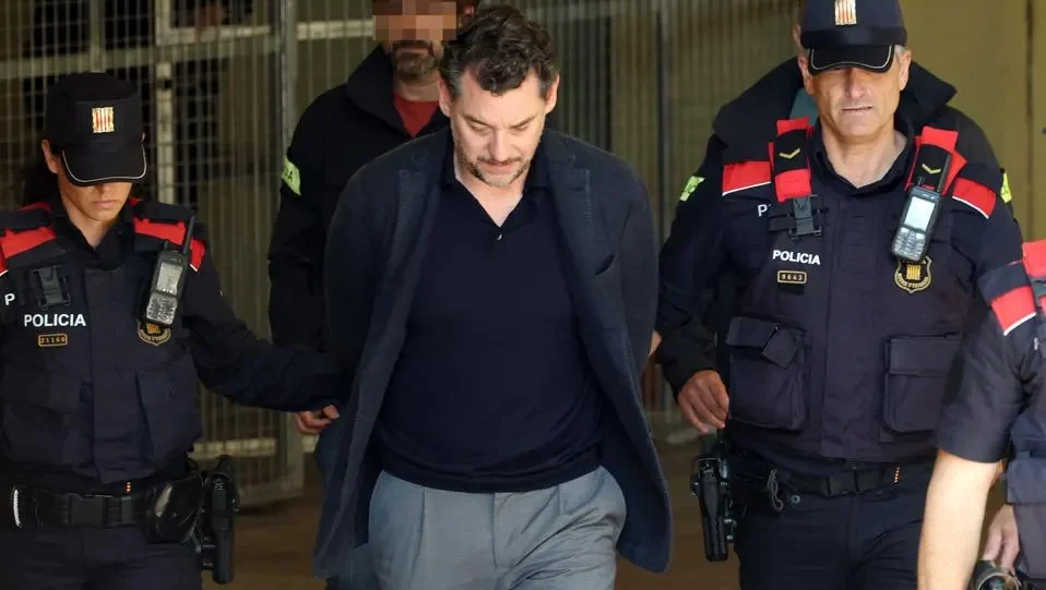 Hijo del multimillonario de Mango es arrestado para ser interrogado sobre la muerte de su padre