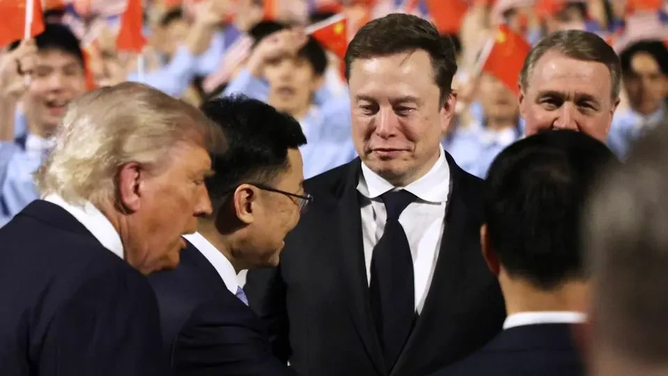 Multimillonarios como Musk y Zuckerberg detuvieron importante anuncio de Trump sobre IA