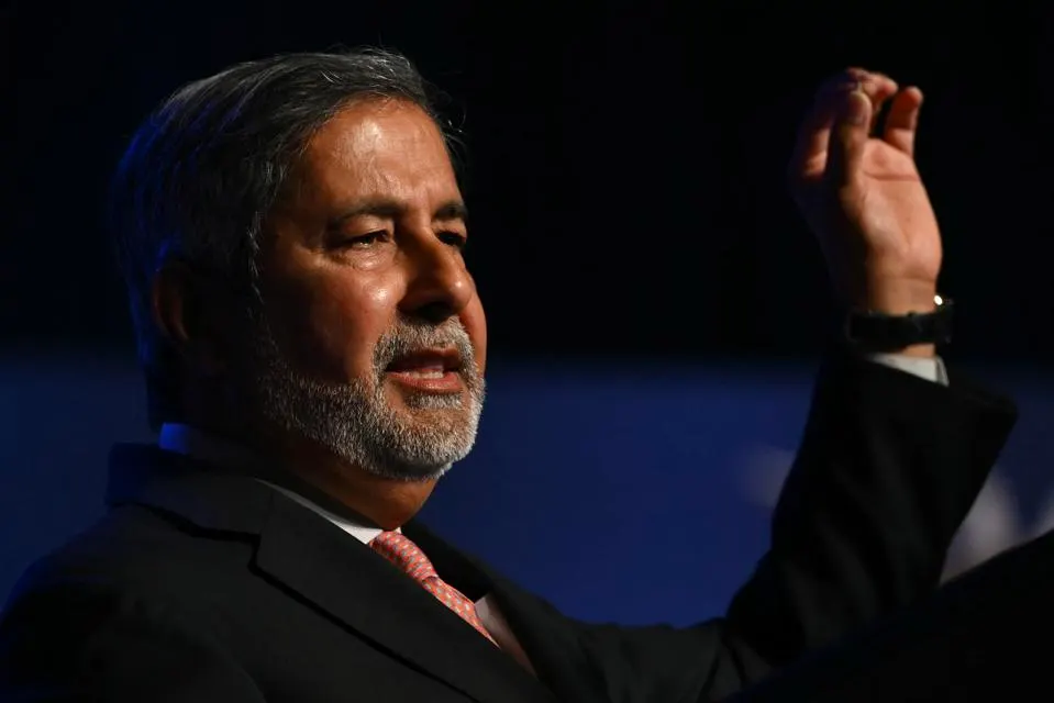 CEO de Micron, Sanjay Mehrotra, se convierte en multimillonario gracias a chips de memoria de bdd