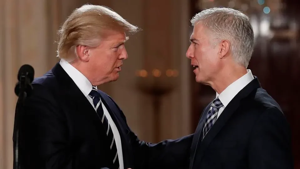 Trump exige ‘lealtad’ a los jueces de la Corte Suprema en lo que respecta a la ciudadanía por derecho de nacimiento