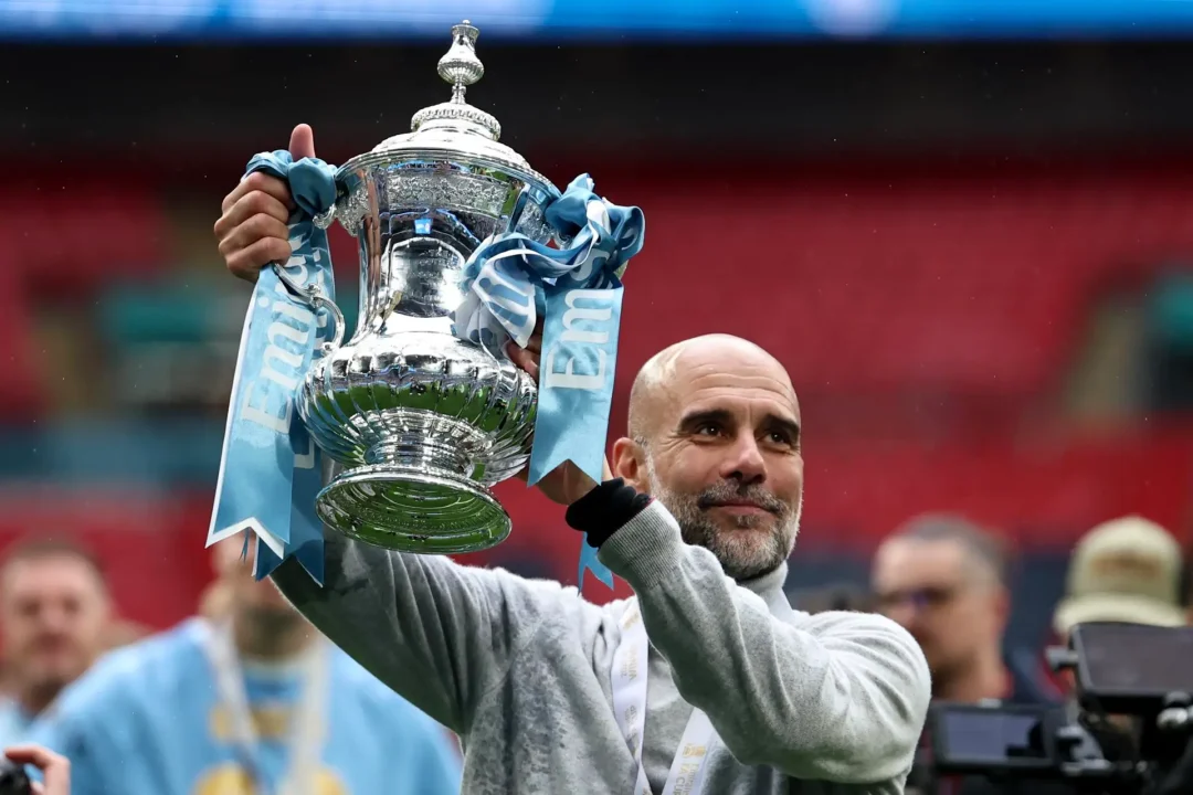 Guardiola ultima su salida del Manchester City, señalan medios británicos