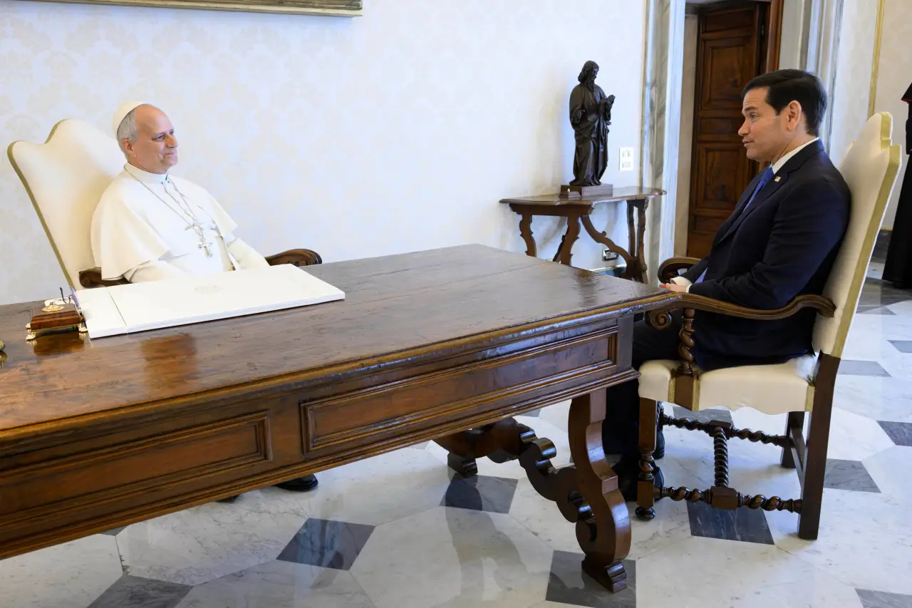 Cautelosas palabras del Vaticano sobre el Papa y Rubio insinúan profundas tensiones con Trump