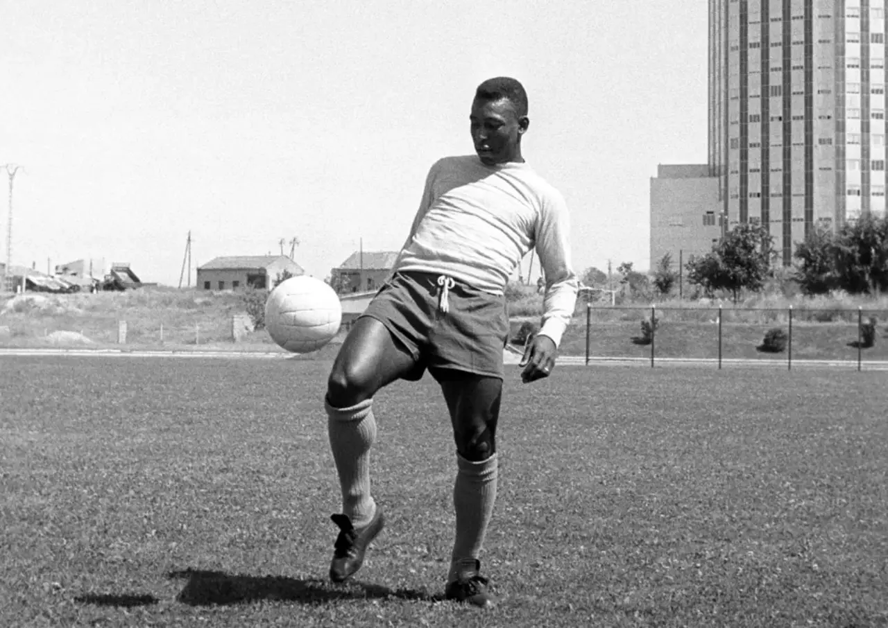 A 29 días del Mundial 2026: el día que Pelé se hizo grande con 17 años