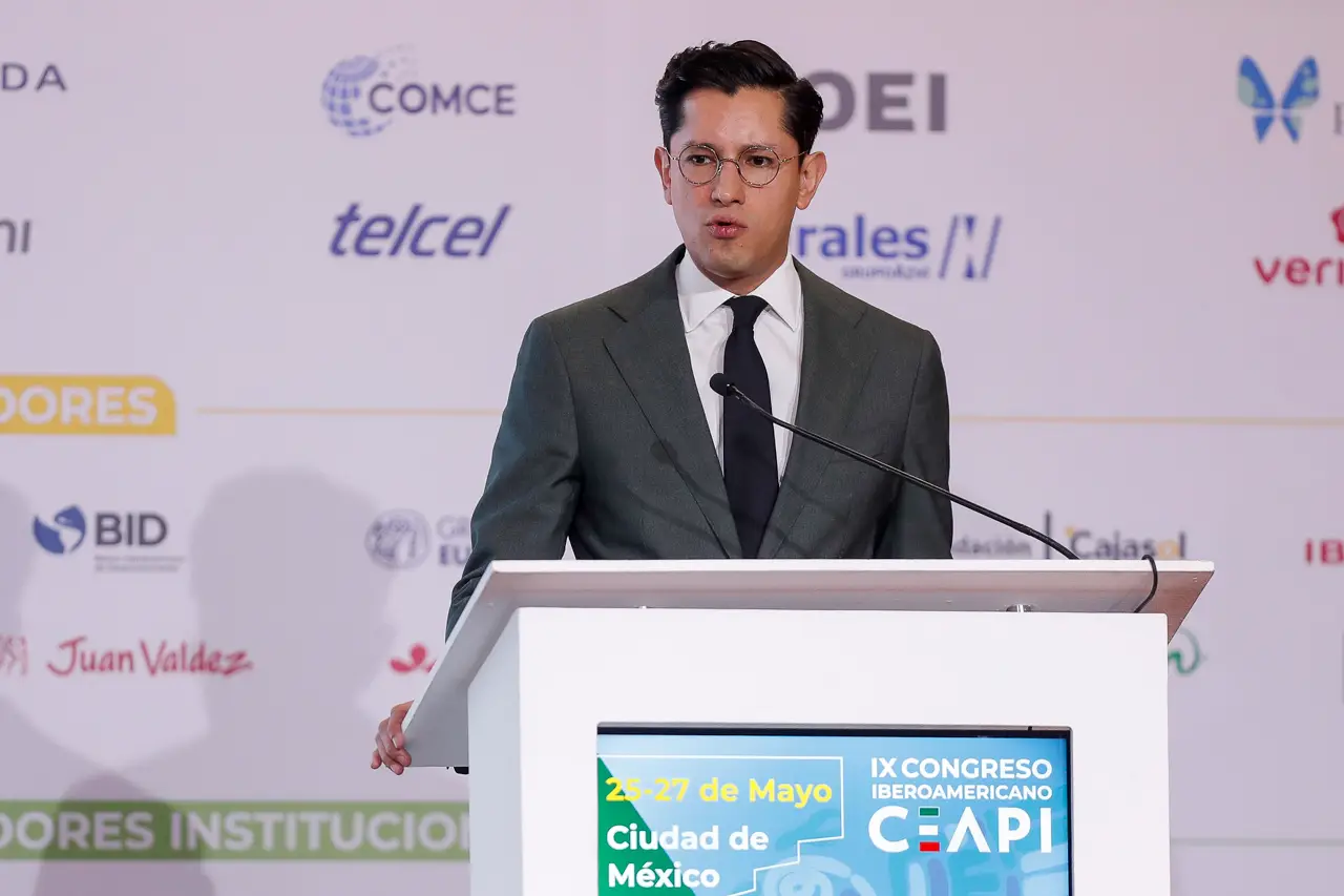Canciller Roberto Velasco destaca que México vive su ‘momento iberoamericano’ como ‘puente’ entre regiones