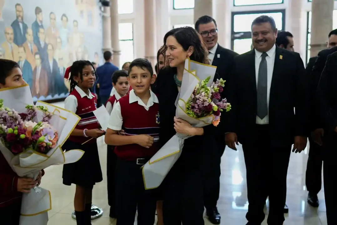 Ayuso asegura que Sheinbaum usa su visita para ‘dividir y enfrentar’