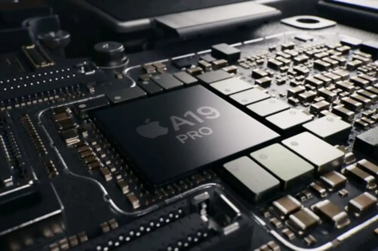Apple negocia con Intel y Samsung para fabricar chips en EU