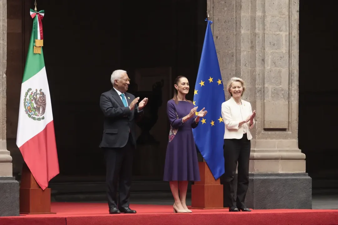 Sheinbaum recibe en Palacio Nacional a Von der Leyen y a Costa para la cumbre UE-México
