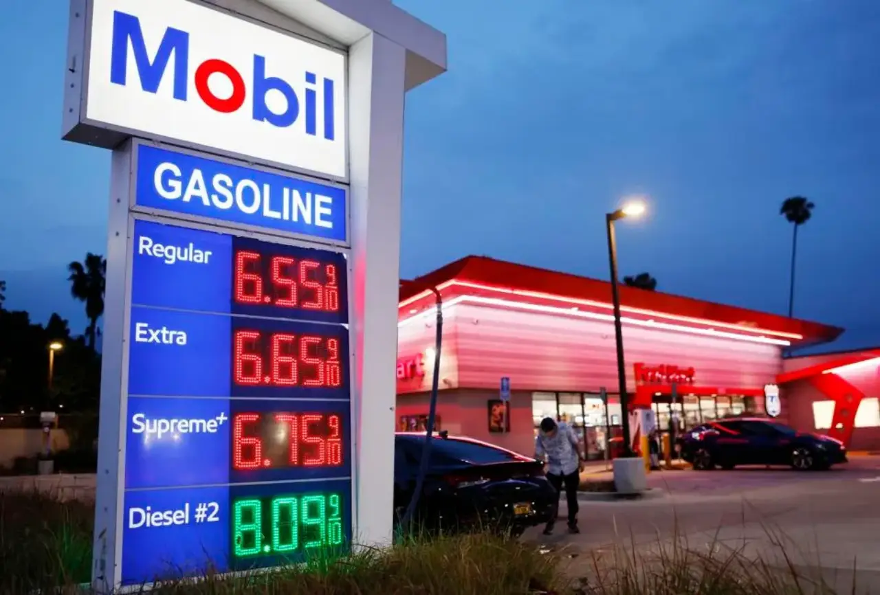 La inflación en EU se acercó a su máximo de tres años en abril por alza de precios de la energía
