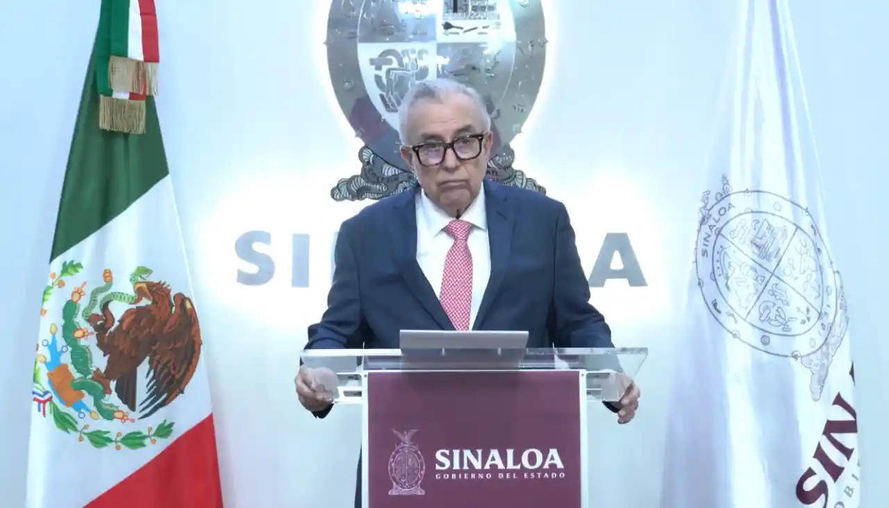 Rubén Rocha Moya pide licencia al cargo de gobernador en Sinaloa 
