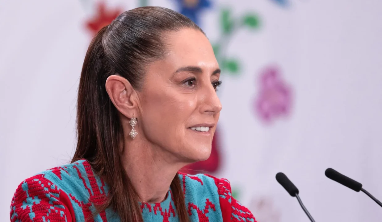 Sheinbaum recibirá a BTS en Palacio Nacional antes de conciertos; tal vez se asomen al balcón