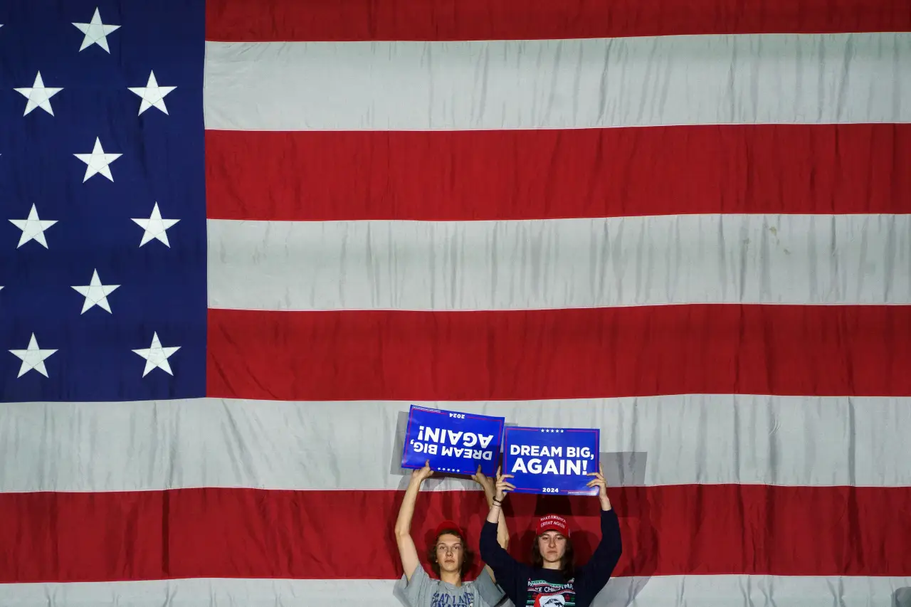 ¿Por qué un número creciente de simpatizantes de Trump se arrepienten de haber votado por él?