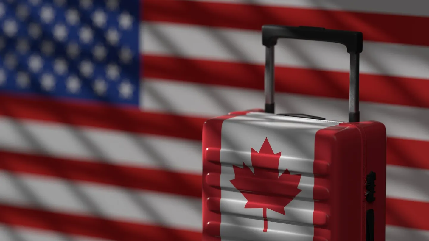 Viajes de estadounidenses a Canadá suben 10% en mayo