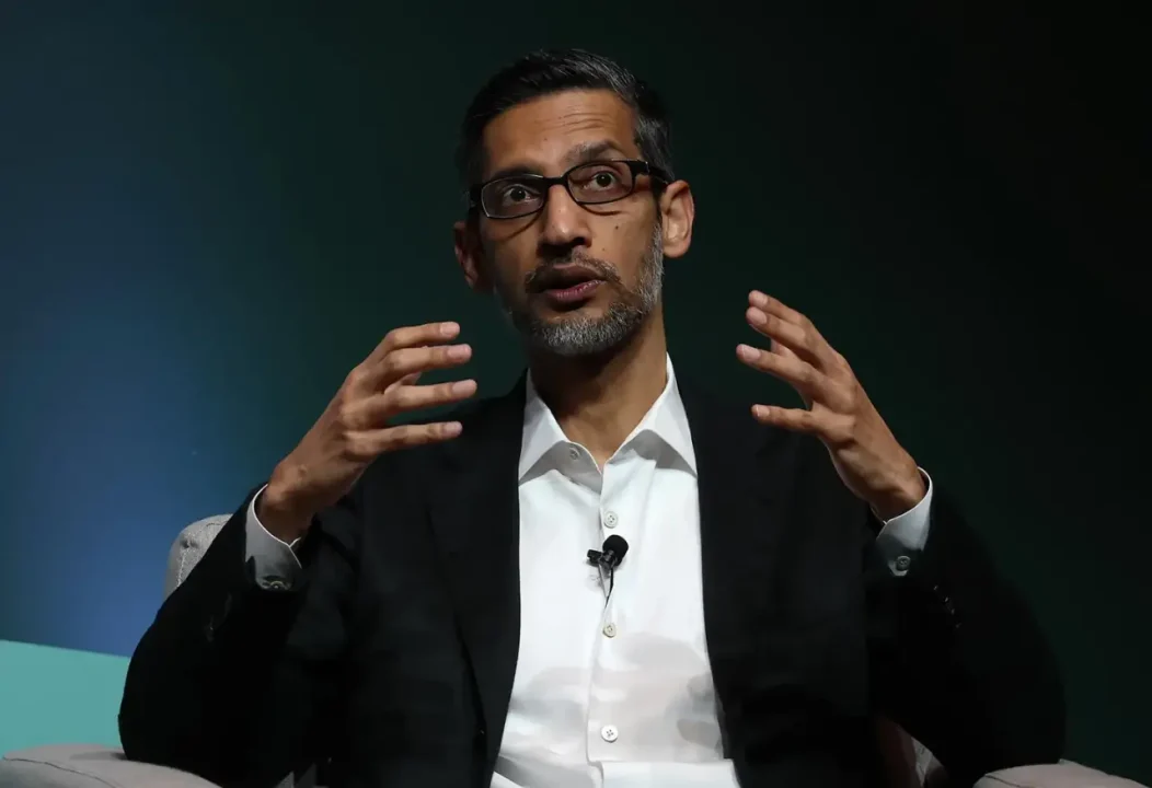 En su discurso a los graduados de Stanford, el CEO de Alphabet no menciona la IA