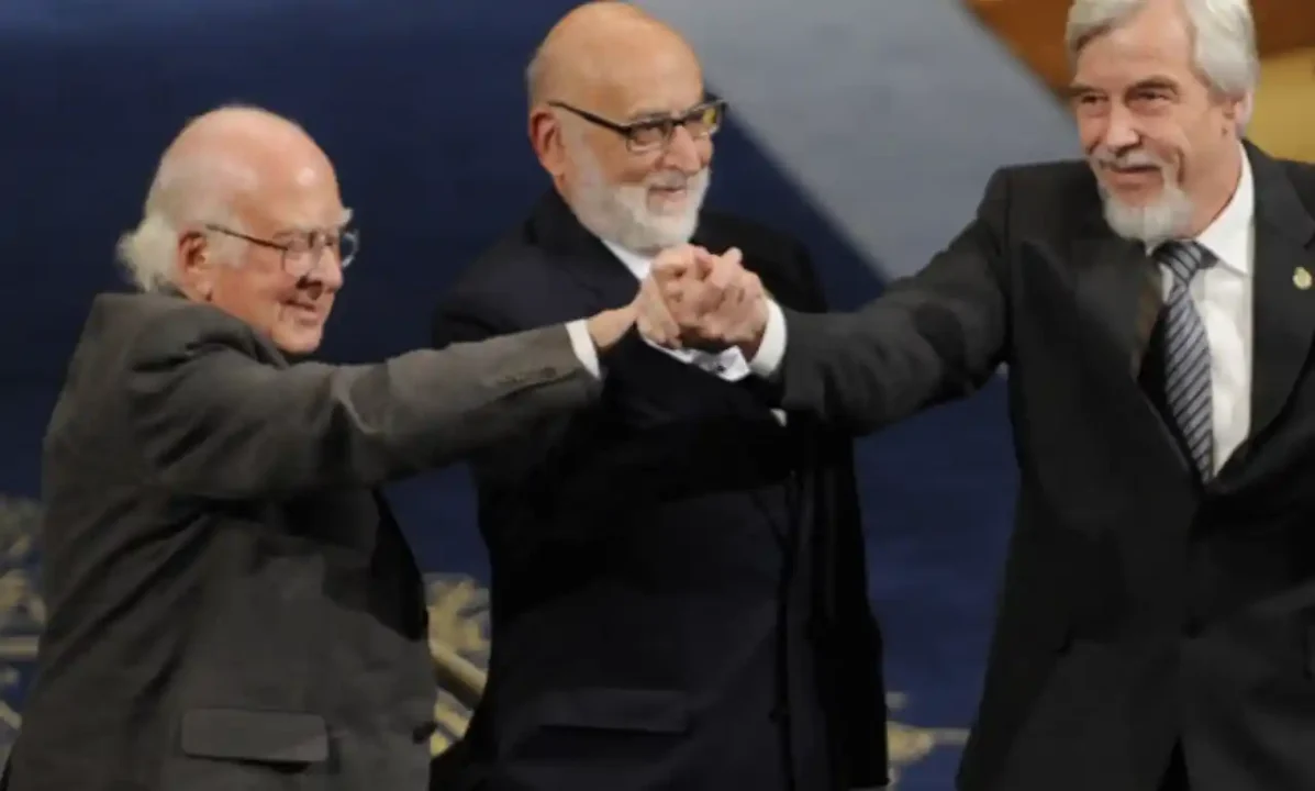 Fallece el físico François Englert, el otro ‘padre’ del bosón de Higgs