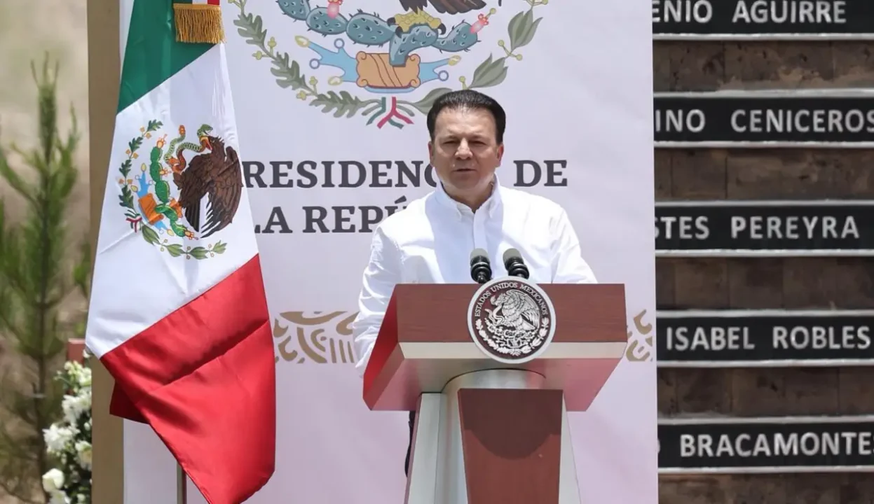Gobernador de Durango dice que su visa está en ‘alerta amarilla’