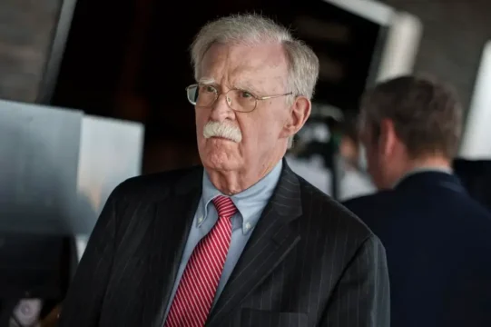 John Bolton-documento clasificados-Trump