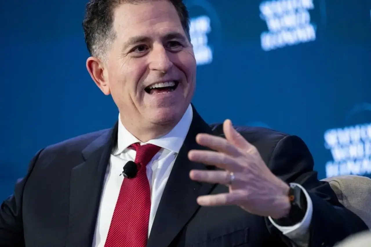 Michael Dell supera a Larry Ellison como la quinta persona más rica del mundo en medio del alza de acciones de Dell
