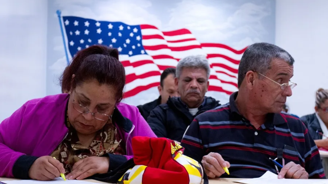 La nueva ofensiva de Trump contra la ciudadanía por nacimiento