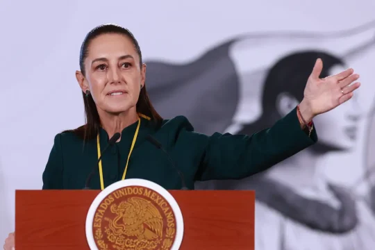 Sheinbaum-selección iraní-México