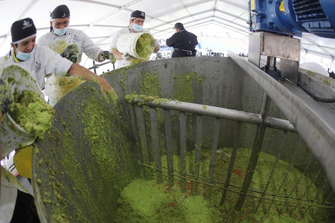 Jalisco logra la marca del guacamole más grande del mundo