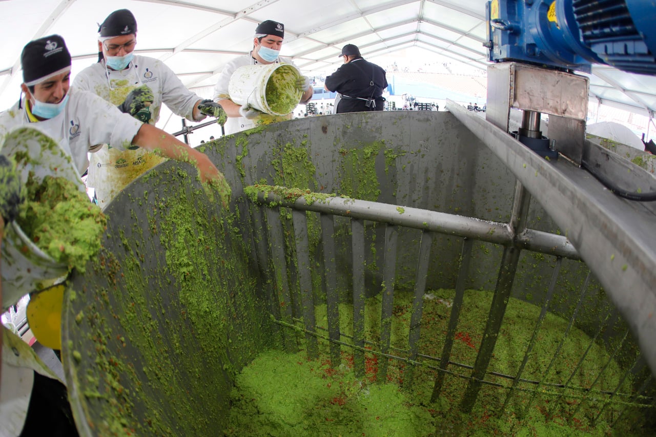 Jalisco logra la marca del guacamole más grande del mundo