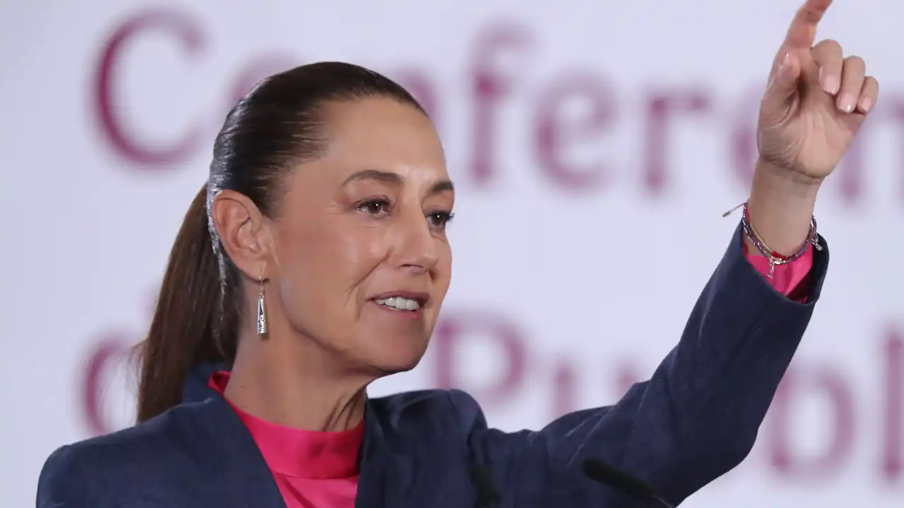 Sheinbaum llama a ‘reflexionar’ sobre la comercialización excesiva del Mundial