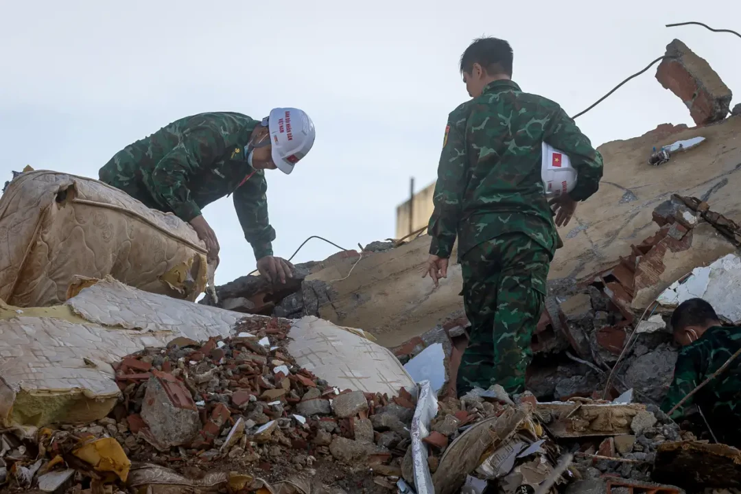 Sube a 1,943 la cifra de muertos y a 10,571 los heridos por doble terremoto en Venezuela