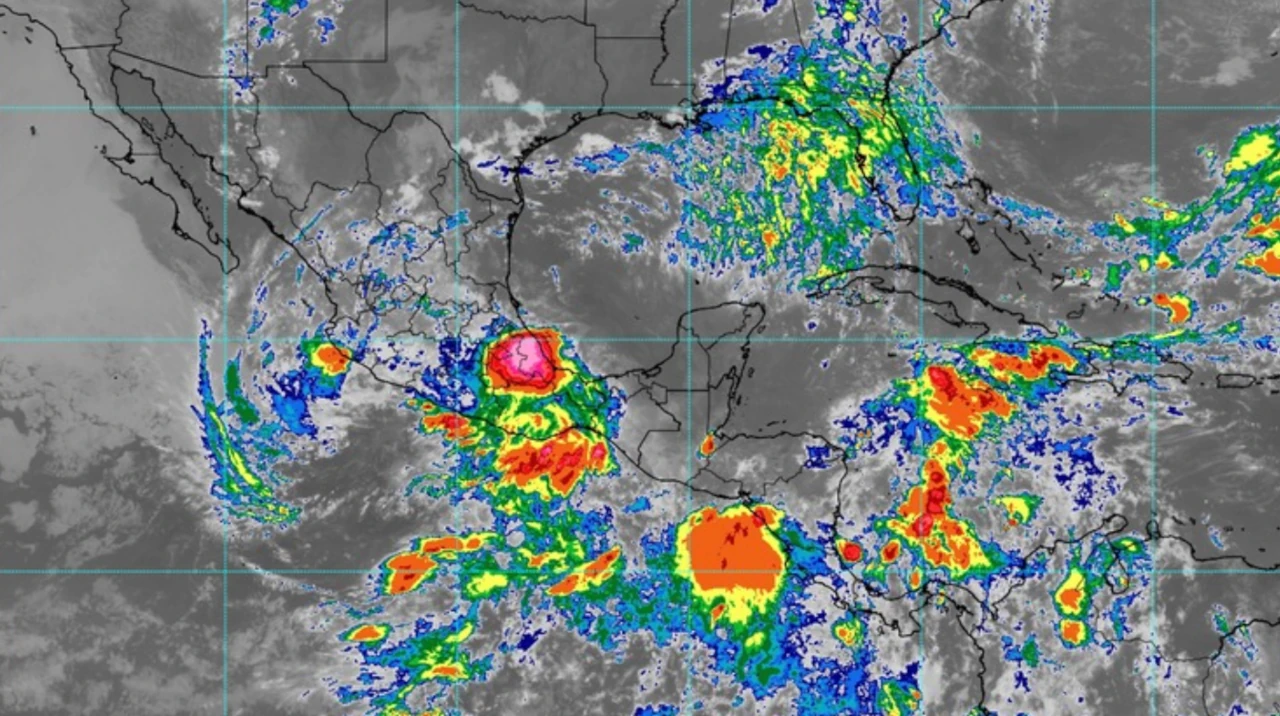 Tormenta tropical Boris toca tierra entre Guerrero y Oaxaca; provocará lluvias muy fuertes