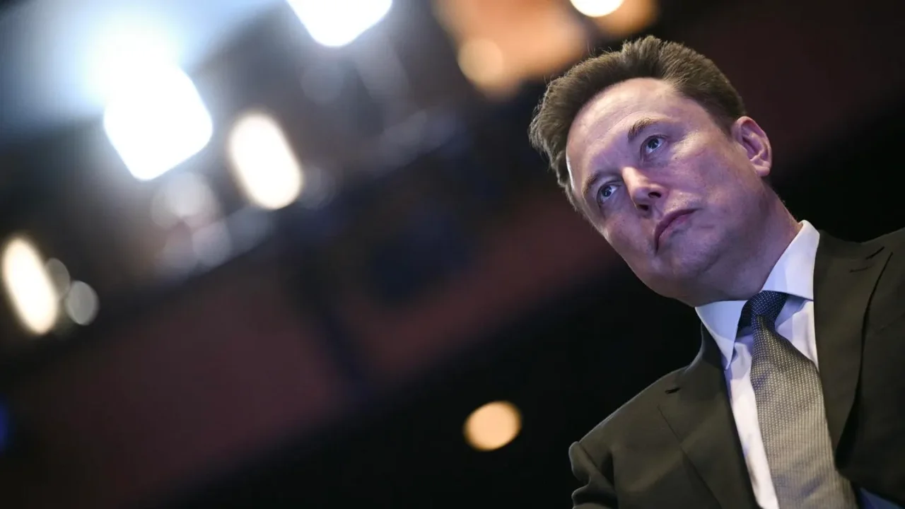 Fortuna de Elon Musk cae debajo de 700,000 mdd a medida que se prolonga el desplome de SpaceX