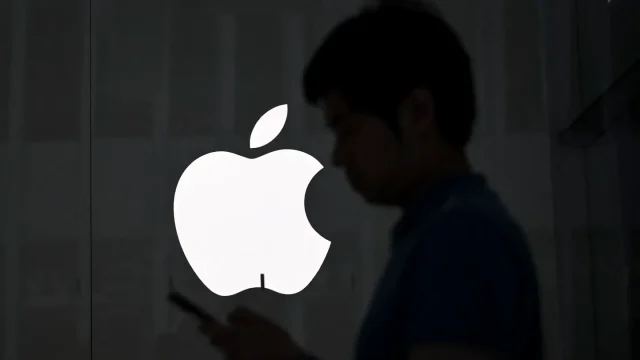 El fabricante de iPhone recuperó recientemente su posición como la empresa más valiosa del mundo. AFP vía Getty Images