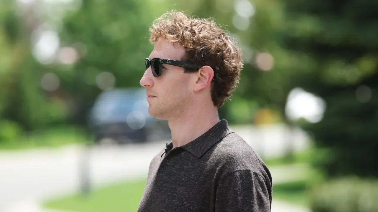 Patrimonio neto de Zuckerberg sube en 12,000 mdd