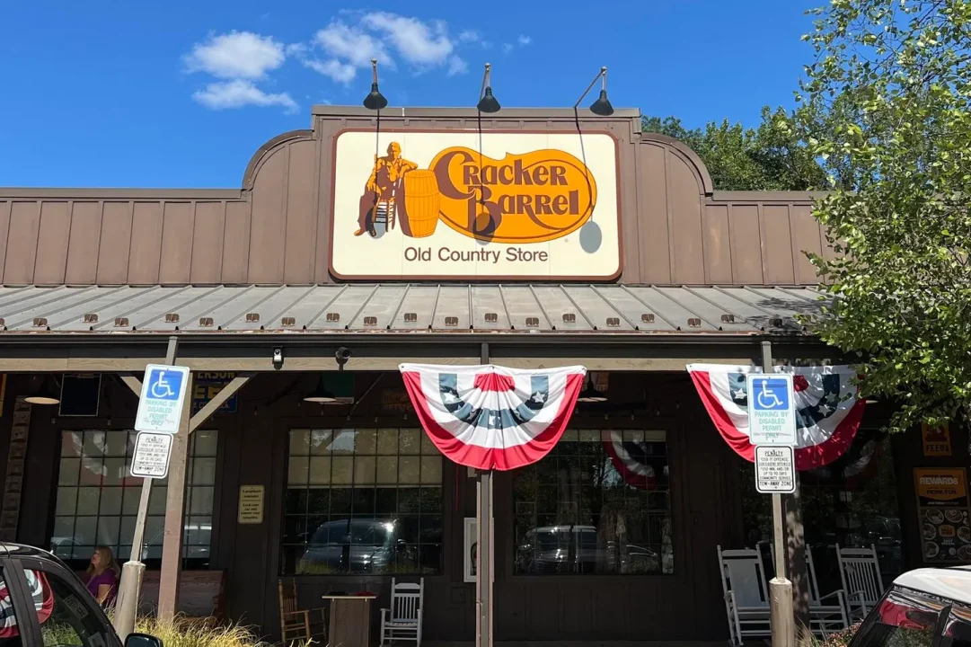 ‘Despedida por EU’: Cronología de la salida de Julie Masino, CEO de Cracker Barrel