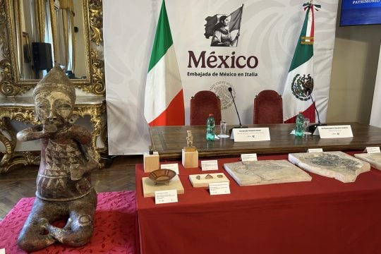 piezas arqueologicas Italia México