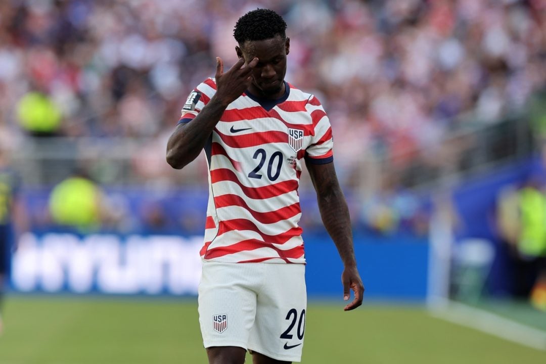 Expulsión de Balogun no se revocó, sino que fue suspendida: FIFA