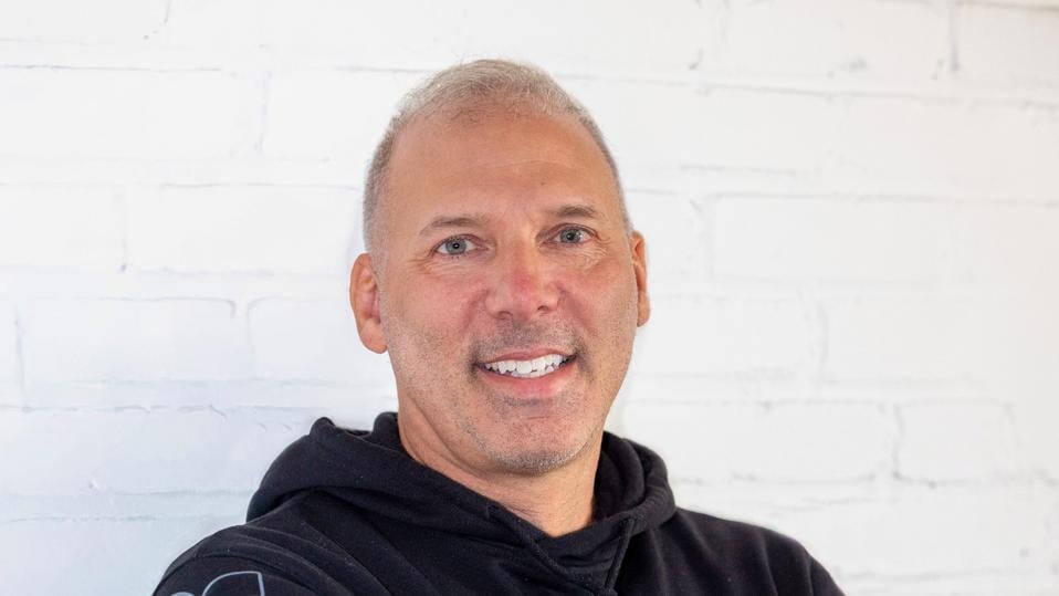 El CEO de Reebok, Todd Krinsky, jugó a largo plazo y aspira a una recuperación de la marca