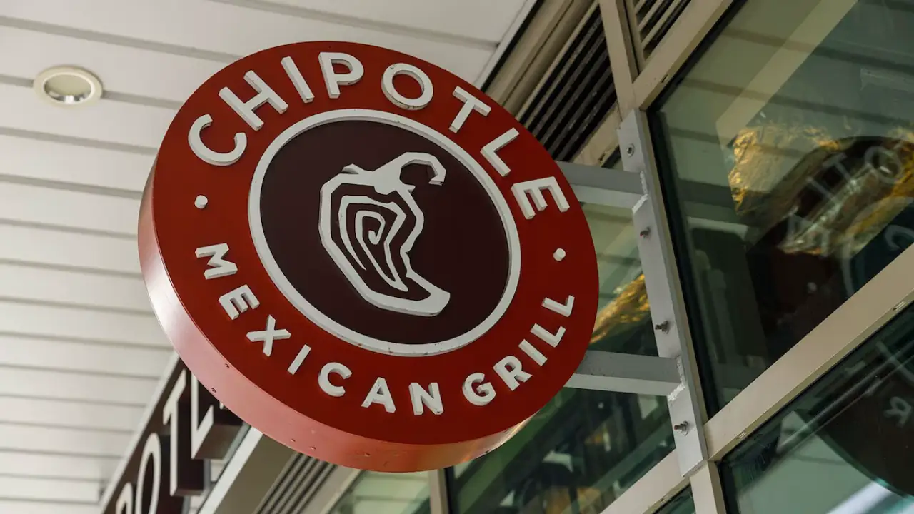 Chipotle entra a la tierra del taco. ¿Los mexicanos aceptarán el reto?