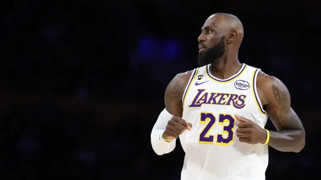 LeBron James-76ers